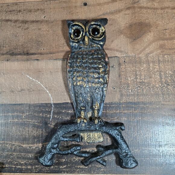 Vintage MCM Cast Aluminum Owl Set with Glass Eyes - Picture 4 of 9